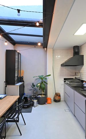 Casa à venda com 150m², 3 quartos e 2 vagasCozinha
