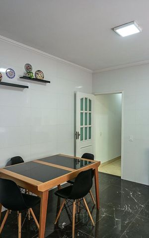 Casa à venda com 180m², 3 quartos e 2 vagasCozinha