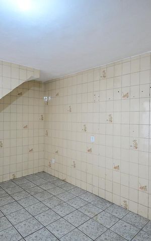 Casa à venda com 160m², 2 quartos e 2 vagasCozinha