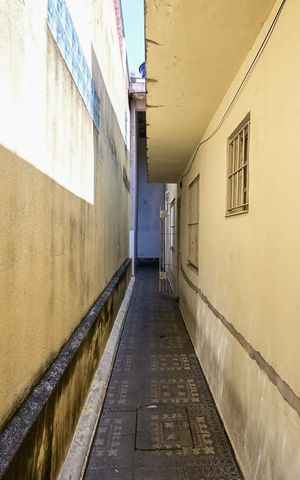 Casa à venda com 160m², 2 quartos e 2 vagasCorredor Externo