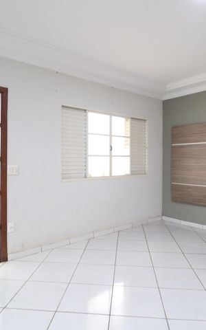 Casa para alugar com 300m², 4 quartos e 2 vagasSala