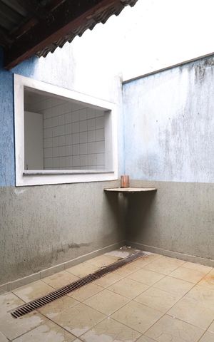 Casa para alugar com 300m², 4 quartos e 2 vagasÁrea de Serviço