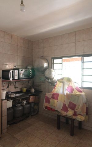 Casa à venda com 328m², 6 quartos e 3 vagasCozinha