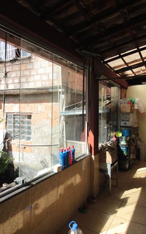 Casa à venda com 328m², 6 quartos e 3 vagasArea de Serviço