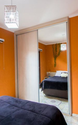 Casa à venda com 200m², 2 quartos e 2 vagas Casa à venda com 200m², 2 quartos e 2 vagasQuarto 1