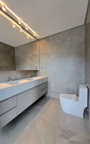 Casa de condomínio à venda com 650m², 3 quartos e 6 vagas