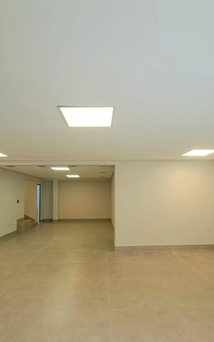 Casa de condomínio à venda com 650m², 3 quartos e 6 vagas