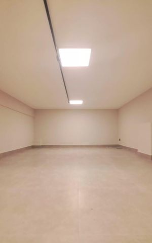 Casa de condomínio à venda com 650m², 3 quartos e 6 vagas