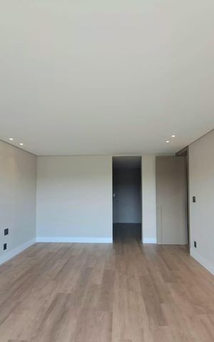 Casa de condomínio à venda com 650m², 3 quartos e 6 vagas