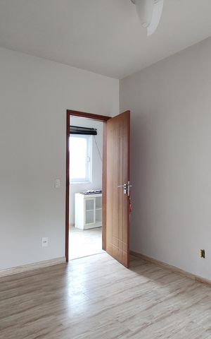Casa à venda com 300m², 5 quartos e 1 vaga Casa à venda com 300m², 5 quartos e 1 vagaQuarto 4 - Armários