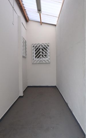 Casa à venda com 261m², 5 quartos e 3 vagasEntrada