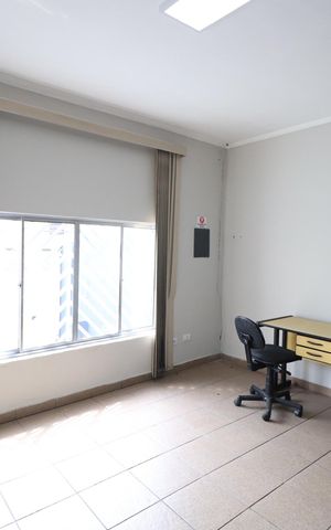 Casa à venda com 261m², 5 quartos e 3 vagasSala