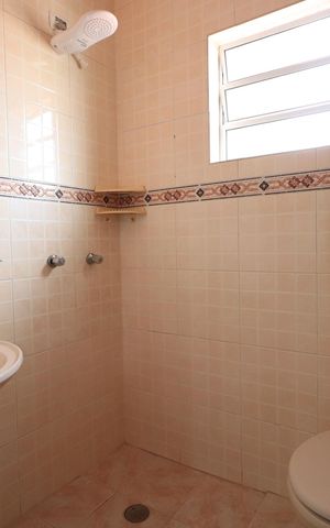 Casa à venda com 261m², 5 quartos e 3 vagasBanheiro