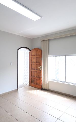 Casa à venda com 261m², 5 quartos e 3 vagasSala