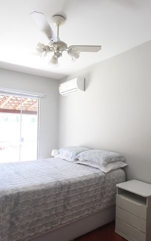 Casa de condomínio à venda com 360m², 3 quartos e 3 vagasQuarto 1