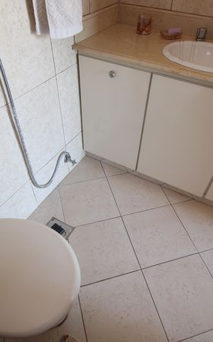 Casa de condomínio à venda com 360m², 3 quartos e 3 vagasBanheiro da suíte