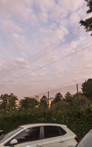 Casa de condomínio para alugar com 360m², 4 quartos e 6 vagasVista da Rua