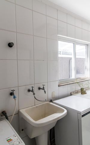 Casa de condomínio para alugar com 360m², 4 quartos e 6 vagas Casa de condomínio para alugar com 360m², 4 quartos e 6 vagasÁrea de Serviço