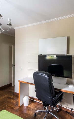 Casa de condomínio para alugar com 360m², 4 quartos e 6 vagas Casa de condomínio para alugar com 360m², 4 quartos e 6 vagasSuíte 4