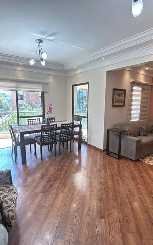 Apartamento à venda com 136m², 3 quartos e 4 vagas Apartamento à venda com 136m², 3 quartos e 4 vagasSala