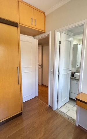 Apartamento à venda com 136m², 3 quartos e 4 vagas Apartamento à venda com 136m², 3 quartos e 4 vagasQuarto Suíte 2