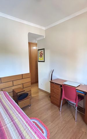Apartamento à venda com 136m², 3 quartos e 4 vagas Apartamento à venda com 136m², 3 quartos e 4 vagasQuarto Suíte 1