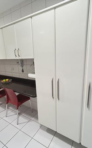 Apartamento à venda com 136m², 3 quartos e 4 vagas Apartamento à venda com 136m², 3 quartos e 4 vagasCozinha