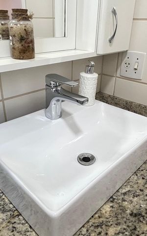Apartamento à venda com 136m², 3 quartos e 4 vagas Apartamento à venda com 136m², 3 quartos e 4 vagasBanheiro da Suíte 1