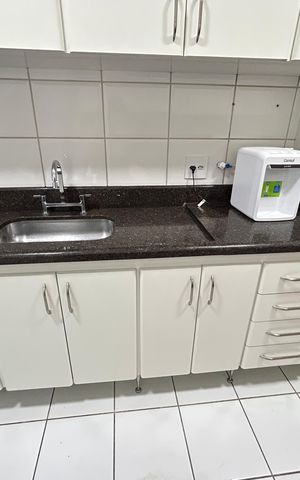 Apartamento à venda com 136m², 3 quartos e 4 vagas Apartamento à venda com 136m², 3 quartos e 4 vagasCozinha