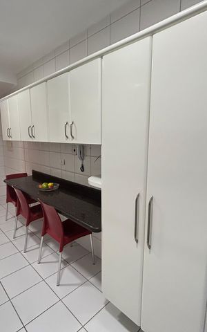 Apartamento à venda com 136m², 3 quartos e 4 vagas Apartamento à venda com 136m², 3 quartos e 4 vagasCozinha