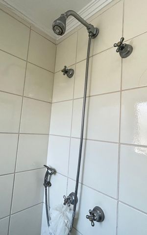 Apartamento à venda com 136m², 3 quartos e 4 vagas Apartamento à venda com 136m², 3 quartos e 4 vagasBanheiro da Suíte 3