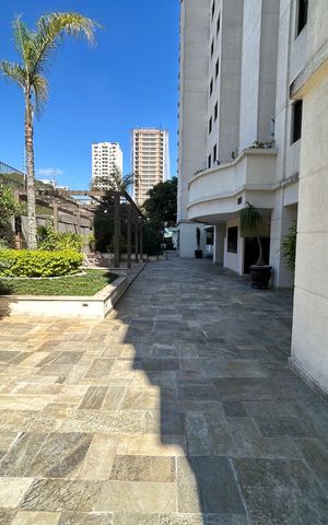 Apartamento à venda com 136m², 3 quartos e 4 vagas Apartamento à venda com 136m², 3 quartos e 4 vagasÁrea comum