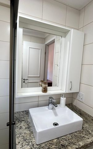 Apartamento à venda com 136m², 3 quartos e 4 vagas Apartamento à venda com 136m², 3 quartos e 4 vagasBanheiro da Suíte 1