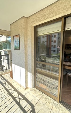 Apartamento à venda com 136m², 3 quartos e 4 vagas Apartamento à venda com 136m², 3 quartos e 4 vagasVaranda da Sala