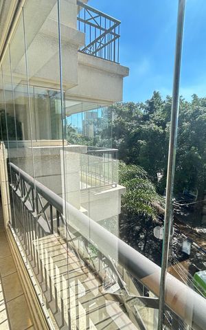 Apartamento à venda com 136m², 3 quartos e 4 vagas Apartamento à venda com 136m², 3 quartos e 4 vagasVaranda da Sala