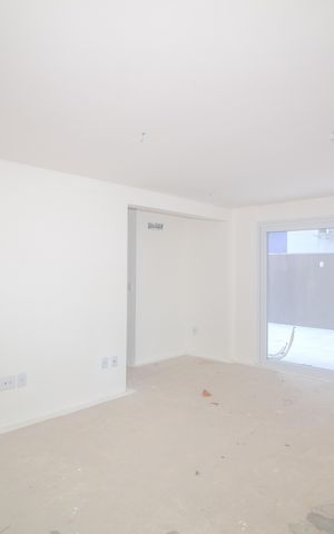 Apartamento à venda com 109m², 2 quartos e 1 vaga Apartamento à venda com 109m², 2 quartos e 1 vagaSala
