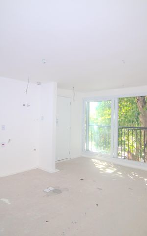 Apartamento à venda com 109m², 2 quartos e 1 vaga Apartamento à venda com 109m², 2 quartos e 1 vagaSala