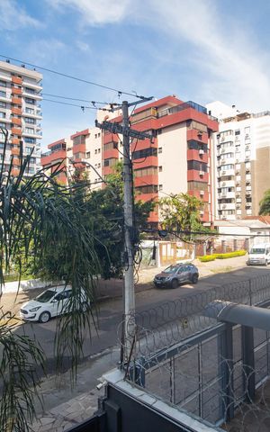 Apartamento à venda com 109m², 2 quartos e 1 vaga Apartamento à venda com 109m², 2 quartos e 1 vagaVista