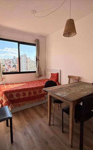 Studio à venda com 28m², 1 quarto e sem vaga Studio à venda com 28m², 1 quarto e sem vagaEstar/Jantar/Quarto
