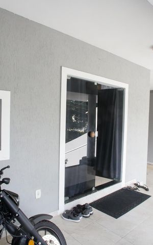 Casa de condomínio à venda com 235m², 4 quartos e 3 vagasVaranda da Sala