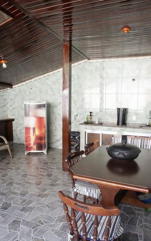 Casa de condomínio à venda com 235m², 4 quartos e 3 vagasÁrea gourmet