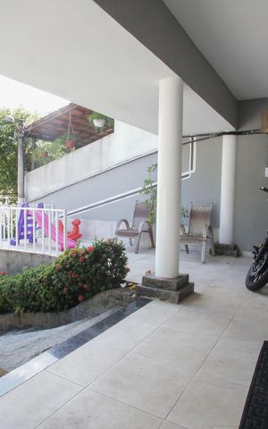 Casa de condomínio à venda com 235m², 4 quartos e 3 vagasVaranda da Sala