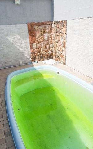 Casa de condomínio à venda com 235m², 4 quartos e 3 vagasPiscina