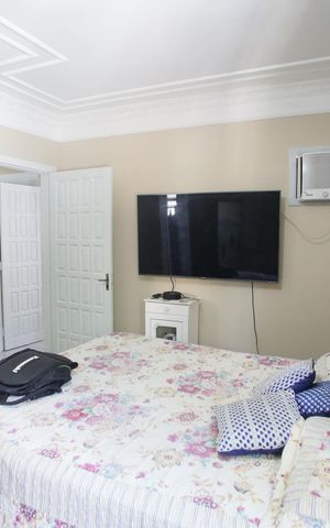 Casa de condomínio à venda com 235m², 4 quartos e 3 vagasQuarto Suíte 2