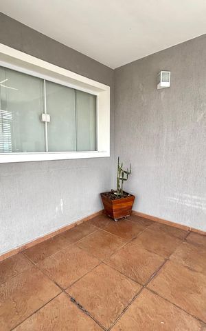 Casa à venda com 79m², 2 quartos e 1 vaga Casa à venda com 79m², 2 quartos e 1 vagaGaragem