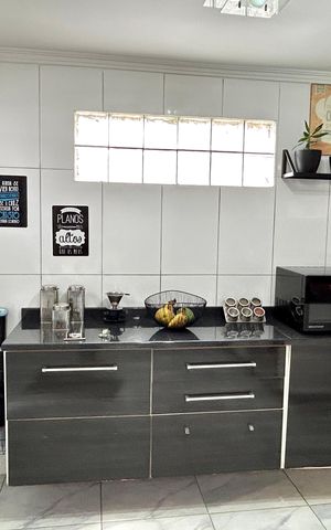 Casa à venda com 79m², 2 quartos e 1 vaga Casa à venda com 79m², 2 quartos e 1 vagaCozinha