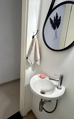 Casa à venda com 79m², 2 quartos e 1 vaga Casa à venda com 79m², 2 quartos e 1 vagaBanheiro 2
