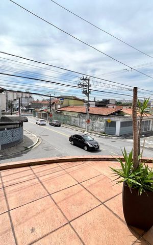 Casa à venda com 79m², 2 quartos e 1 vaga Casa à venda com 79m², 2 quartos e 1 vagaSacada do Quarto