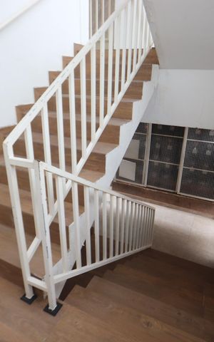 Apartamento à venda com 35m², 1 quarto e sem vagaEscadas