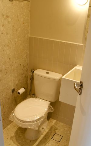 Apartamento à venda com 65m², 2 quartos e 2 vagas Apartamento à venda com 65m², 2 quartos e 2 vagasBanheiro 2